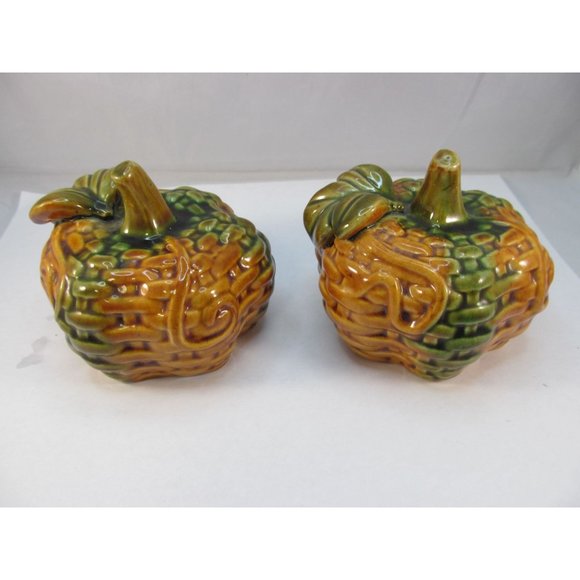 Vintage Small Glazed Basket Weave Ceramic Pumpkin Figurines - Picture 7 of 10